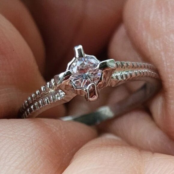 Women Ring Fashion Jewelry Ring Silver Tone Ring Size 9 Unbranded Unbranded - Picture 1 of 11